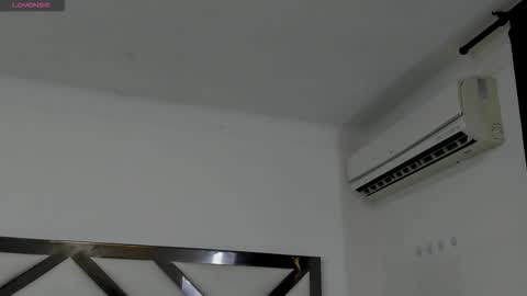 foxyhillx online show from November 23, 4:29 pm