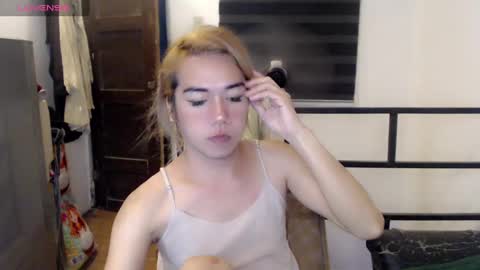 Snapshot of foxyinnocentstar chatting on February 15, 5:39 pm jenny online show from February 15, 5:39 pm