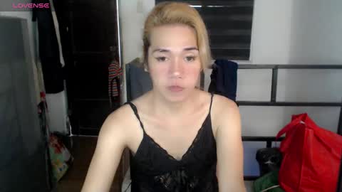 Snapshot of foxyinnocentstar chatting on March 4, 6:47 am jenny online show from March 4, 6:47 am