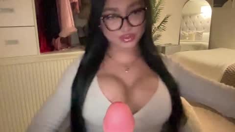 Snapshot of foxyluscious chatting on February 26, 11:15 pm Ms Celeste Anne online show from February 26, 11:15 pm
