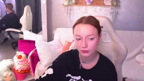 Maya online show from October 10, 7:18 am