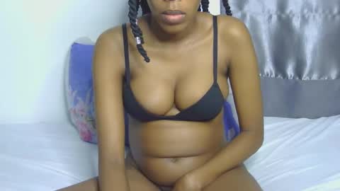 foxypennyy online show from October 1, 7:20 pm