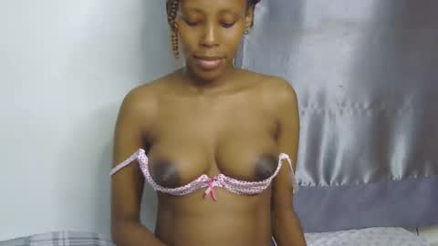 foxypennyy online show from October 28, 9:06 pm