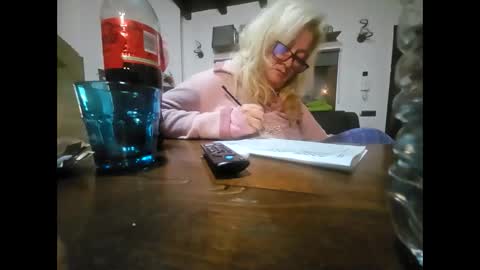 Snapshot of fra__71 chatting on May 16, 9:24 pm fra 71 online show from May 16, 9:24 pm