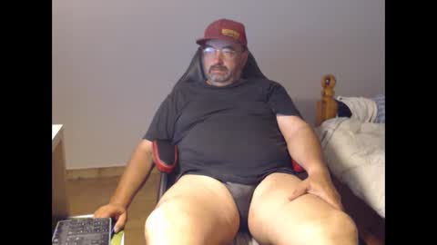 Snapshot of fraboys chatting on May 15, 5:58 am Fraboys online show from May 15, 5:58 am