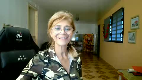 francelune online show from April 4, 2:03 pm