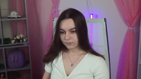 Francesca online show from April 7, 9:43 am