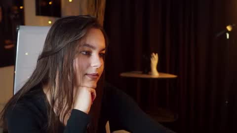 Snapshot of francescacavaliere chatting on June 18, 1:04 pm Francesca online show from June 18, 1:04 pm