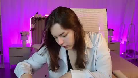 Snapshot of francescacavaliere chatting on June 20, 10:18 am Francesca online show from June 20, 10:18 am