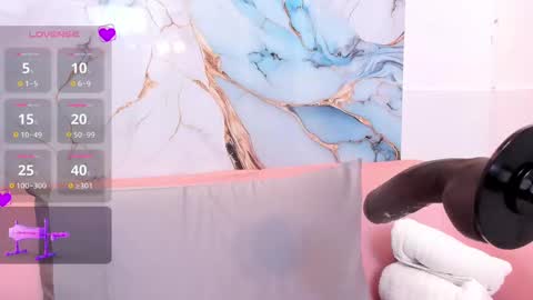 Snapshot of franceska_milf chatting on September 19, 8:09 pm franceska_milf online show from September 19, 8:09 pm