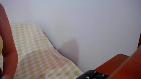 Snapshot of franceskcaa chatting on January 14, 9:35 am franceskcaa online show from January 14, 9:35 am