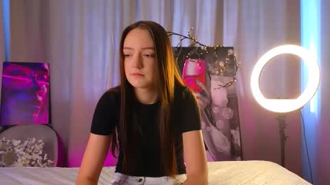 Marybrown eye Katy gray eye online show from February 21, 7:42 am