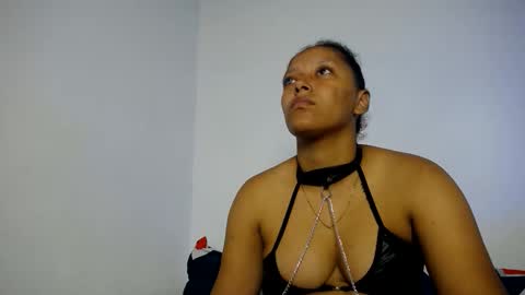 francihot4 online show from March 25, 3:01 am