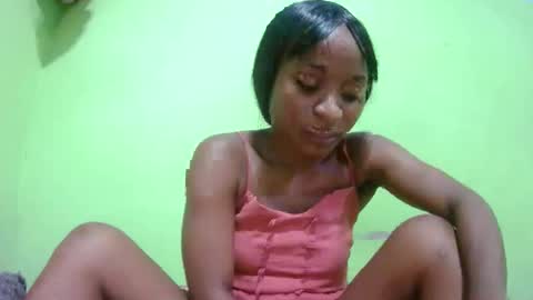 Snapshot of francine925426 chatting on February 18, 1:51 pm francine925426 online show from February 18, 1:51 pm