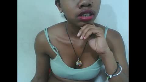 francinealdy online show from November 1, 8:05 am