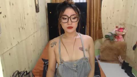 Snapshot of francinehotter chatting on November 13, 9:19 am francinehotter online show from November 13, 9:19 am