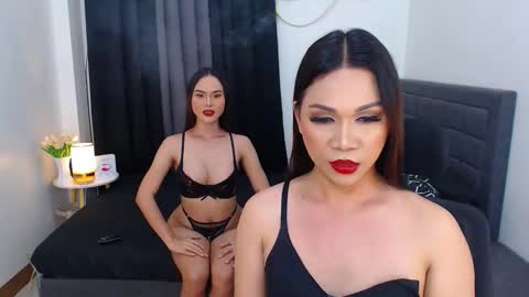 Snapshot of francinexcarla chatting on October 15, 3:39 am Francine and Carla online show from October 15, 3:39 am