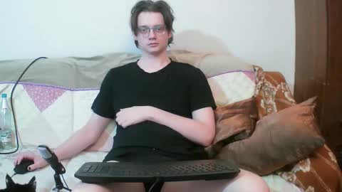 Snapshot of francisgray chatting on February 9, 6:12 pm Frank online show from February 9, 6:12 pm