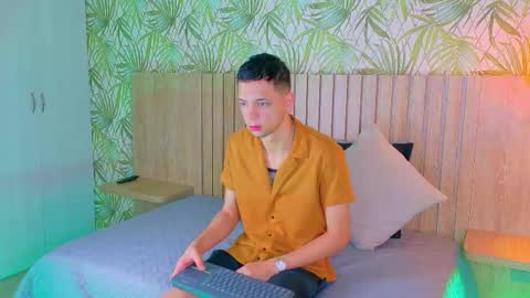 Franco online show from December 15, 12:31 pm