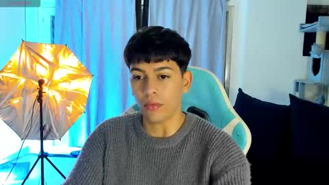 Snapshot of franco_rizzo01 chatting on November 11, 3:06 am frank online show from November 11, 3:06 am