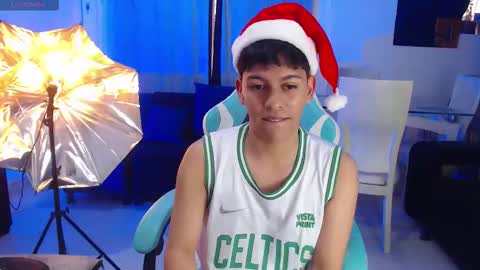 Snapshot of franco_rizzo01 chatting on December 14, 7:18 pm frank online show from December 14, 7:18 pm