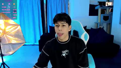 Snapshot of franco_rizzo01 chatting on January 7, 7:49 pm frank online show from January 7, 7:49 pm