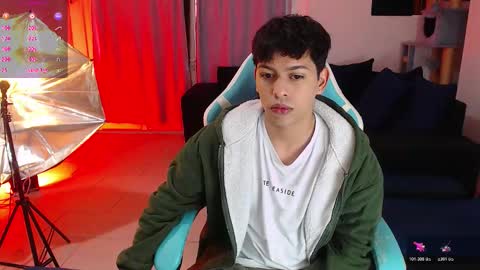 Snapshot of franco_rizzo01 chatting on January 9, 8:21 pm frank online show from January 9, 8:21 pm