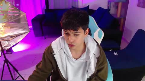 Snapshot of franco_rizzo01 chatting on January 13, 9:20 pm frank online show from January 13, 9:20 pm