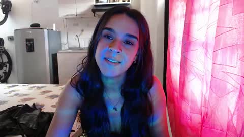 franfinee online show from October 4, 5:55 pm