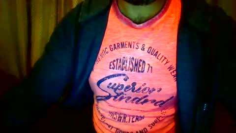 Snapshot of frank84848 chatting on January 16, 9:05 am Frank online show from January 16, 9:05 am