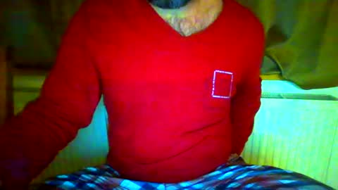 Snapshot of frank84848 chatting on January 28, 10:45 pm Frank online show from January 28, 10:45 pm