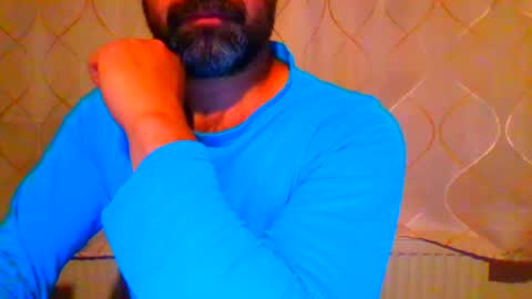 Snapshot of frank84848 chatting on June 23, 8:18 pm Frank online show from June 23, 8:18 pm