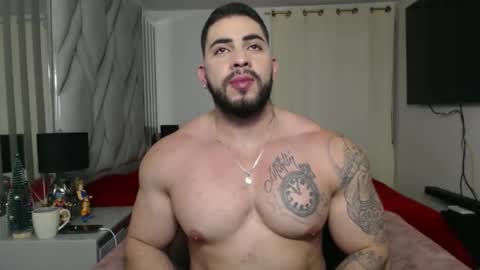 Snapshot of frank_foxx1 chatting on December 22, 3:25 am frank_foxx1 online show from December 22, 3:25 am