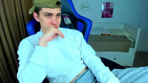 Frank online show from April 10, 2:50 am