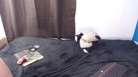 Frank online show from December 5, 9:06 pm