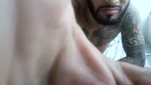 frankdanielsmolano online show from April 21, 4:45 pm