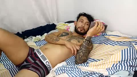 Snapshot of frankdanielsmolano chatting on June 10, 4:45 am frankdanielsmolano online show from June 10, 4:45 am