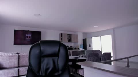 Frank Farrell. Hey remember to give me a thumbs up Ty online show from February 13, 5:33 pm