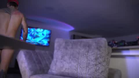 Frank Farrell. Hey remember to give me a thumbs up Ty online show from October 6, 12:19 am