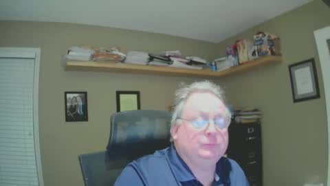 Snapshot of frankie6207 chatting on January 9, 6:59 am frankie6207 online show from January 9, 6:59 am