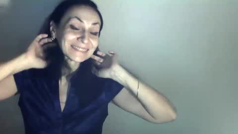 Snapshot of frankieteasing chatting on January 3, 7:07 pm frankieteasing online show from January 3, 7:07 pm