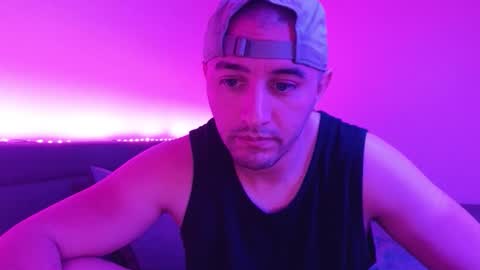 Snapshot of frankiethe13th chatting on November 26, 9:10 am FRANKIETHE13TH online show from November 26, 9:10 am