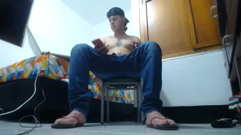 Snapshot of franklinm_7777 chatting on November 8, 5:18 am franklinm_7777 online show from November 8, 5:18 am