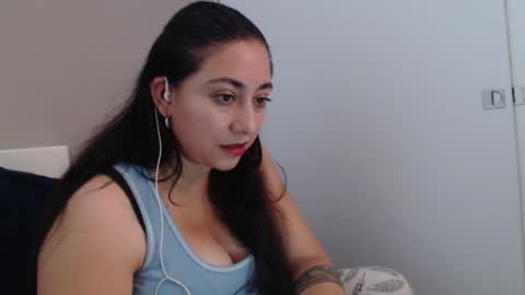 Snapshot of fransheska1_4 chatting on February 18, 1:51 pm fransheska and Dimytri online show from February 18, 1:51 pm