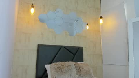 Snapshot of fransheska_mon chatting on February 28, 10:17 pm Fransheska online show from February 28, 10:17 pm