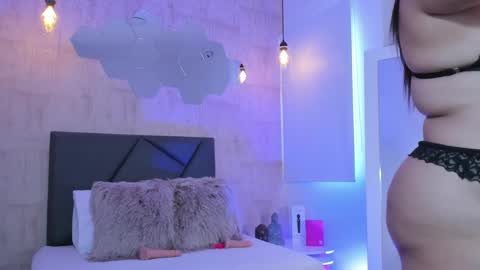 Snapshot of fransheska_mon chatting on March 12, 1:40 pm Fransheska online show from March 12, 1:40 pm