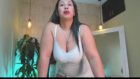 Snapshot of fransheska_mon chatting on February 21, 1:23 pm Fransheska online show from February 21, 1:23 pm