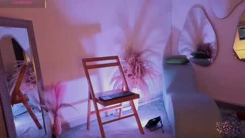 Fransheska online show from March 17, 12:08 pm