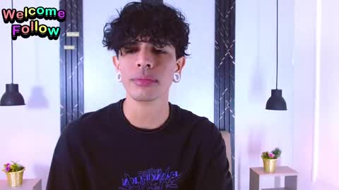 Snapshot of franvill_trato chatting on September 23, 7:28 pm Franvill trato online show from September 23, 7:28 pm