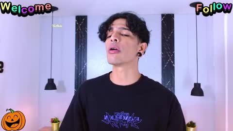 Snapshot of franvill_trato chatting on October 6, 6:05 pm Franvill trato online show from October 6, 6:05 pm